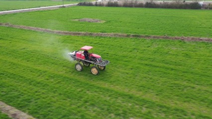 泰州:科技服務(wù)進農(nóng)村 助力脫貧促增收